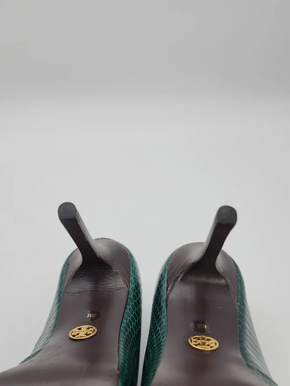 Tory Burch Emerald Green Snake-Embossed Leather Pumps - Size 6